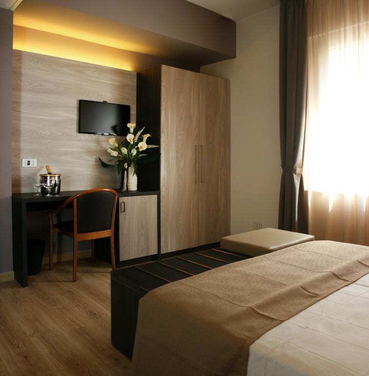 Hotel Lory My Wellness Spa Chianciano Terme Oda fotoğraf