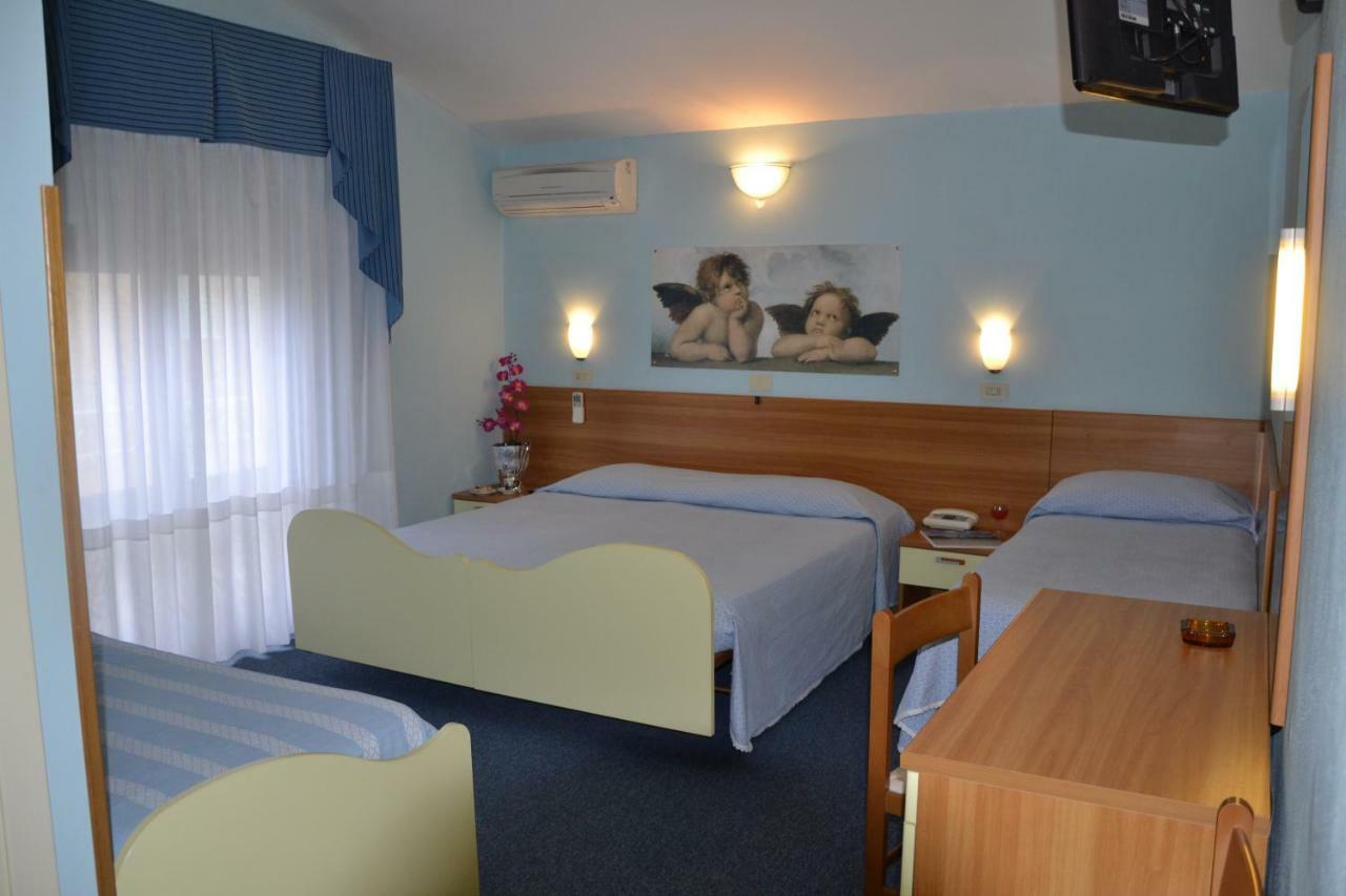 Hotel Lory My Wellness Spa Chianciano Terme Oda fotoğraf